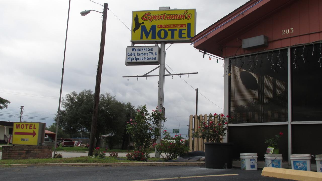 Sportsman'S Motel Eagle Lake Экстерьер фото